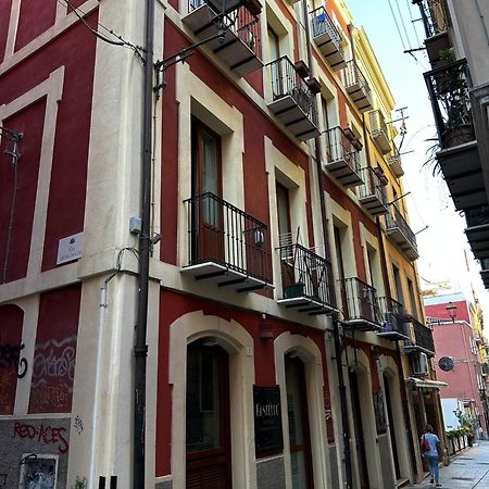 Right House - Characteristic Marina District Διαμέρισμα Κάλιαρι Εξωτερικό φωτογραφία
