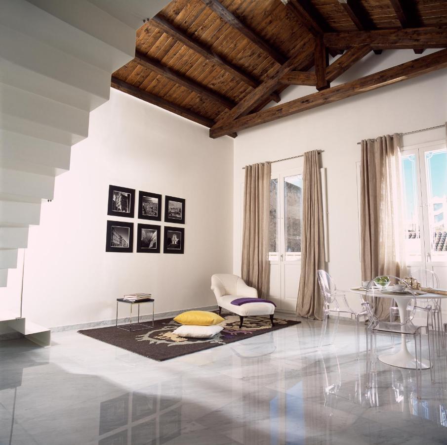 Right House - Characteristic Marina District Διαμέρισμα Κάλιαρι Εξωτερικό φωτογραφία
