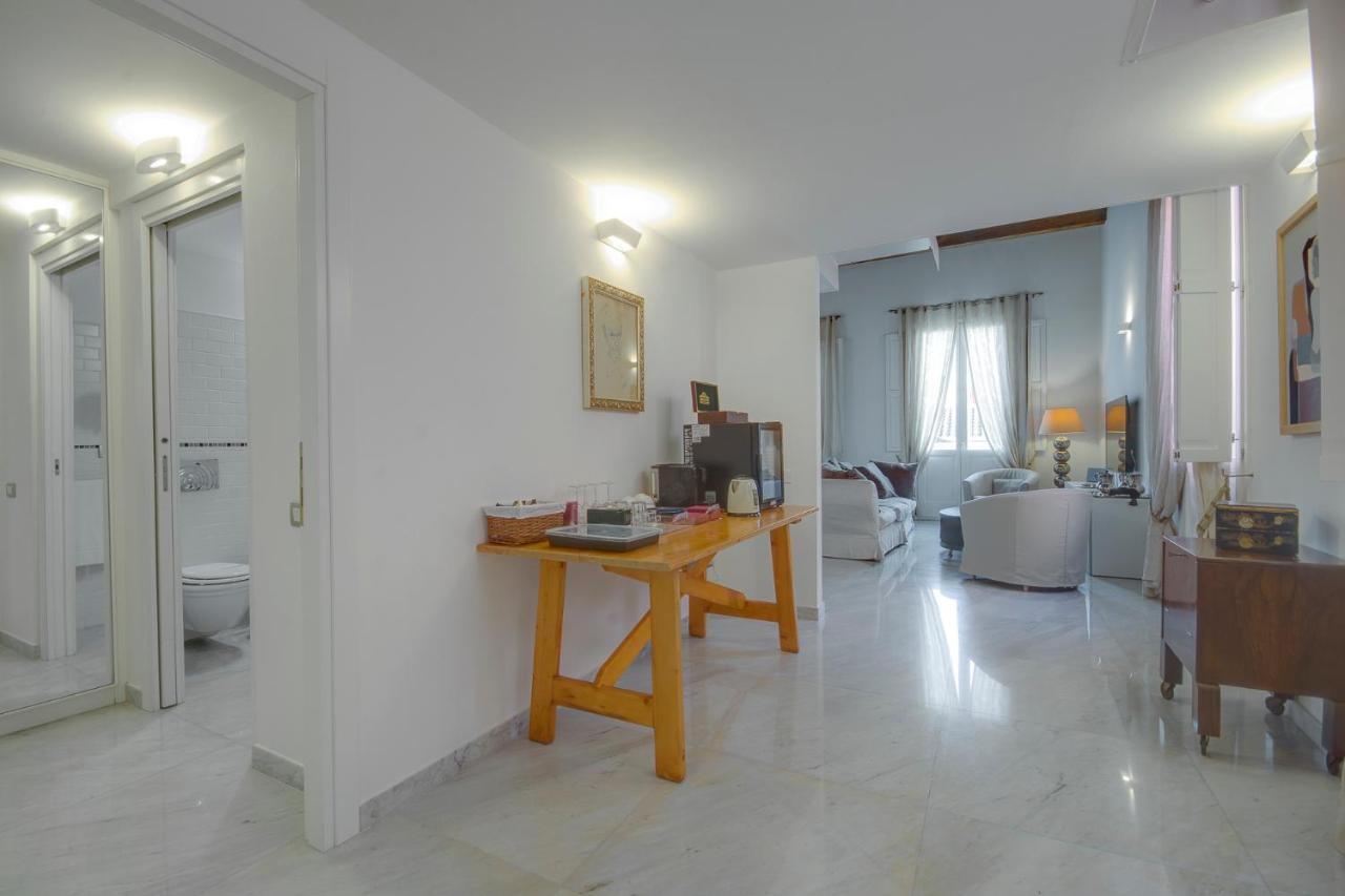 Right House - Characteristic Marina District Διαμέρισμα Κάλιαρι Εξωτερικό φωτογραφία